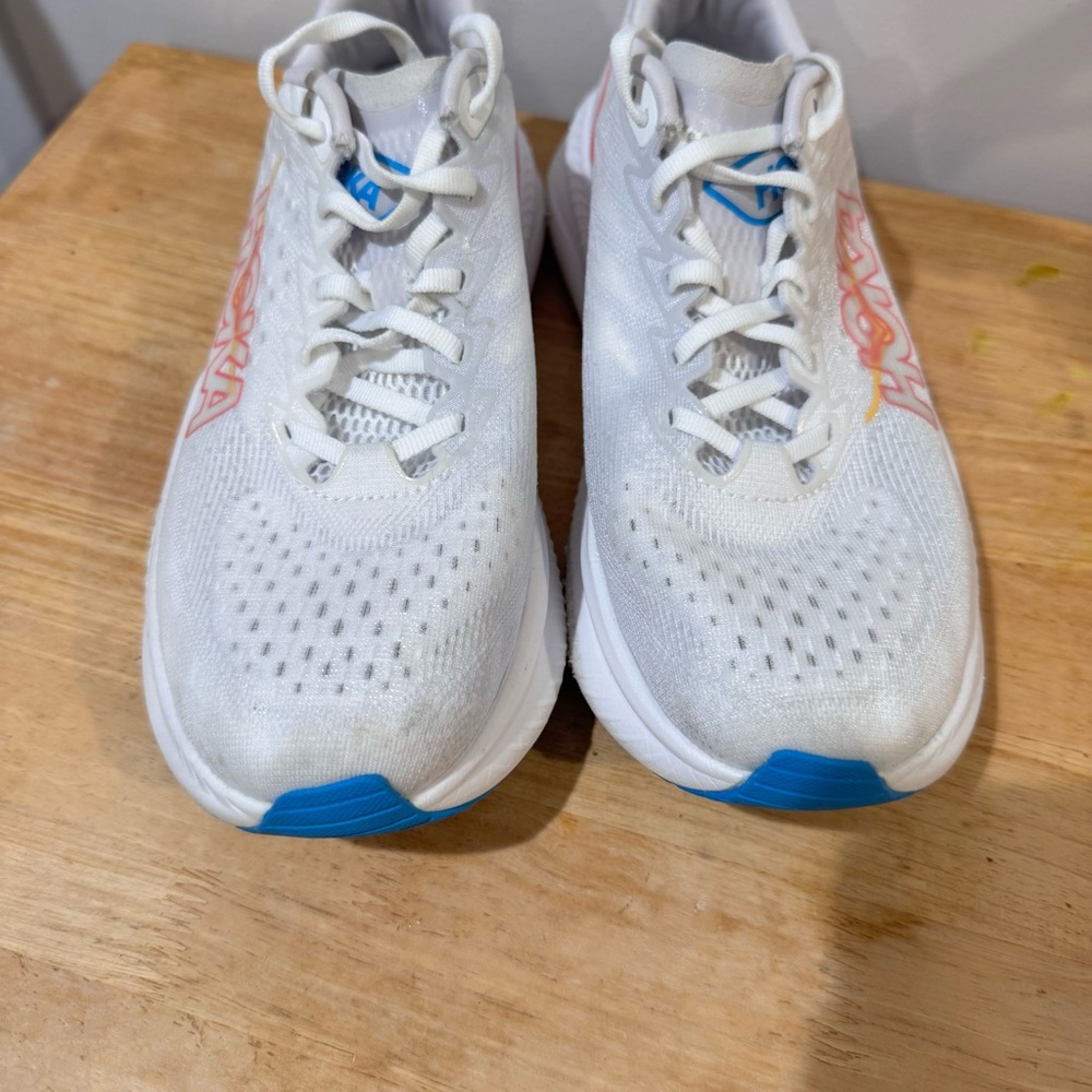 Hoka Women's Mach 6 White / Nimbus Cloud Sneakers 9.5 - Picture 2 of 9